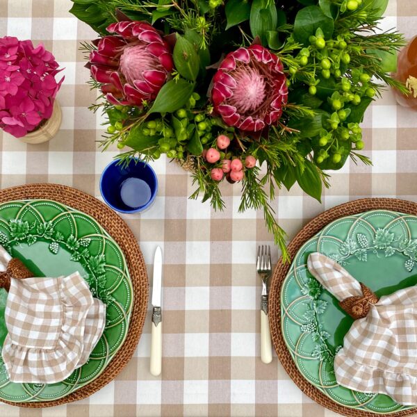 Homes&Seasons - Truflles Beige Tablecloth