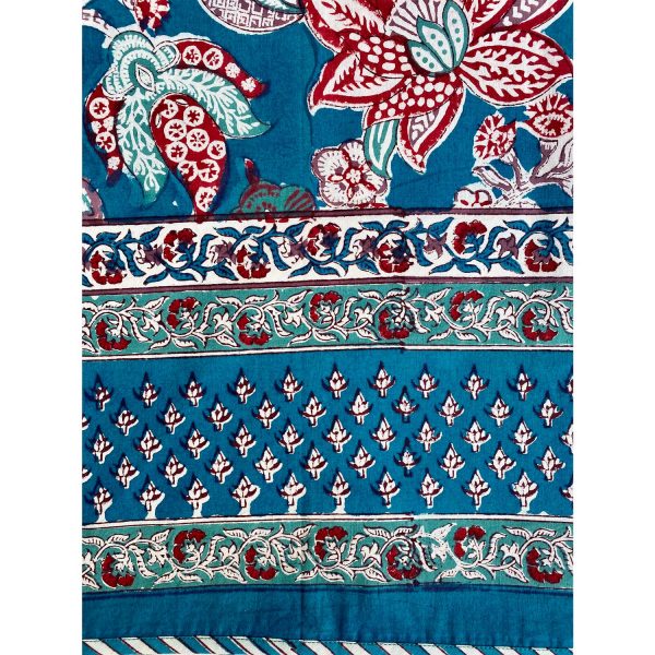 Homes&Seasons - Alice Red Flowers on Turquoise Tablecloth