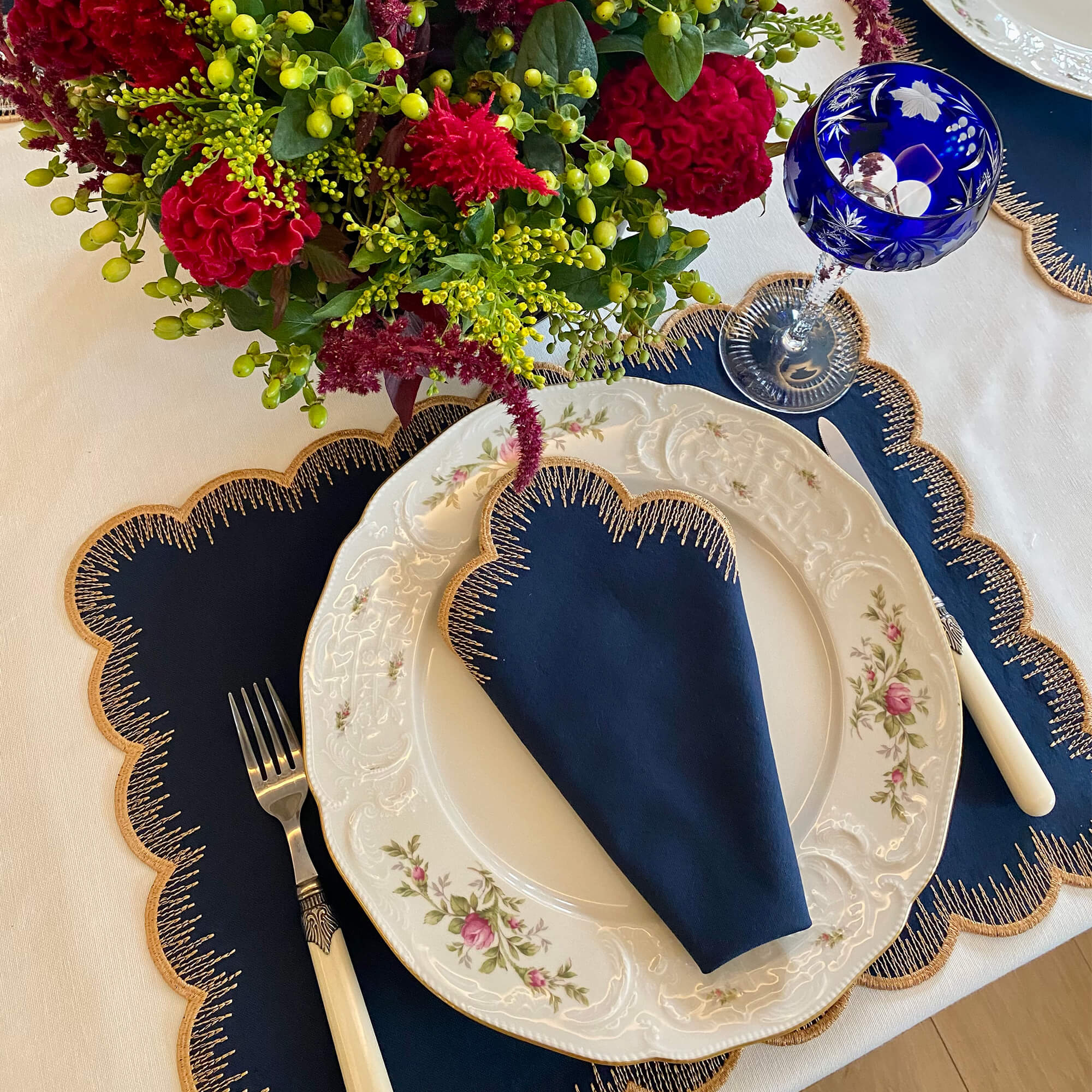 Homes And Seasons - Florence Navy Blue Placemats and Napkin Set